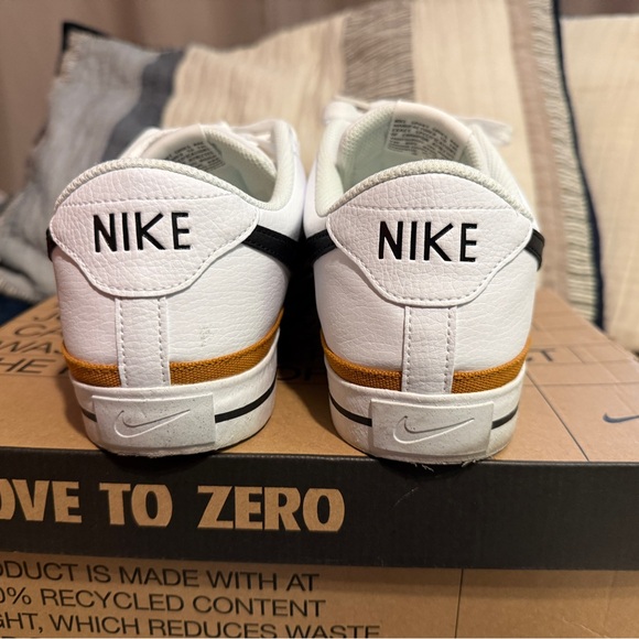 Nike Court Legacy NN - Men - Size 13 (runs slightly small) - Picture 3 of 3